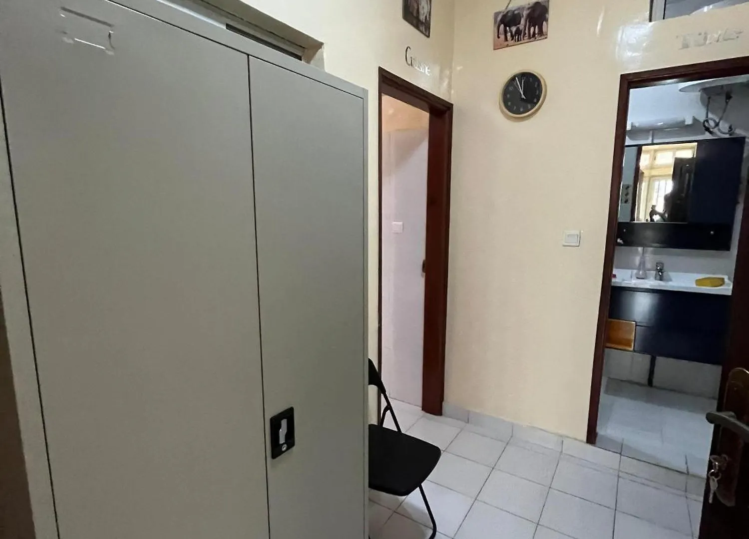 Voyage A Dakar Dans Un Spacieux Appartement ! 0*,